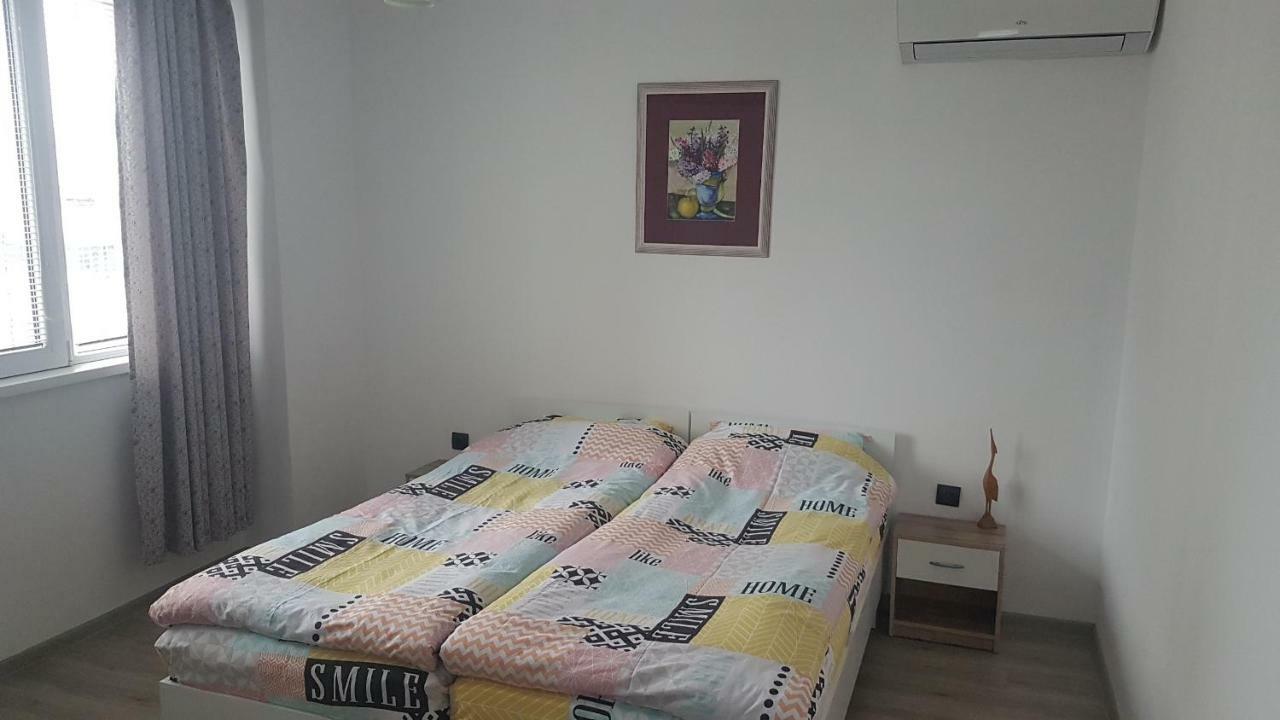 Roza Apartment Varna Eksteriør billede
